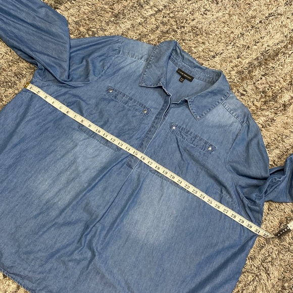 Lane Bryant chambray pop over shirt Blue sz 26/28 - Picture 5 of 8